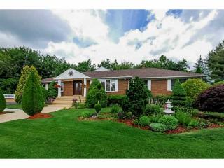 15 Albert Dr, Johnston, RI 02919 exterior