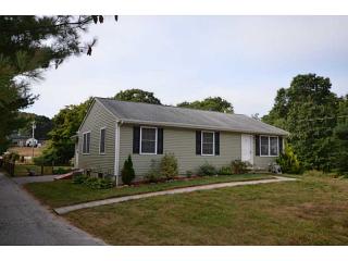 93 Old Post Rd, Westerly, RI 02891 exterior