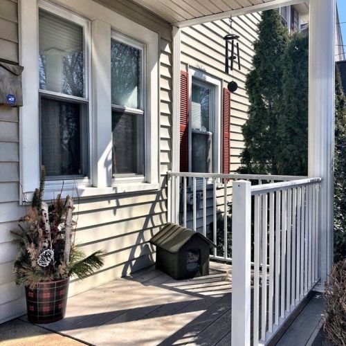 33 Gillette Ave, Springfield, MA 01118 exterior