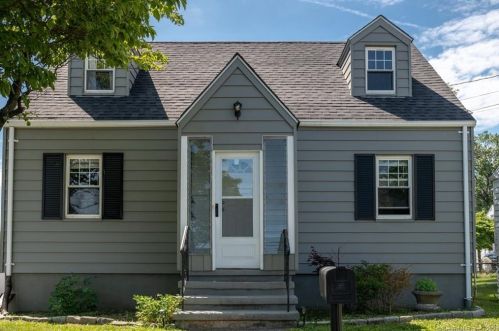 751 Clark St, Bridgeport, CT 06606 exterior