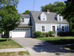 11 Fairway Dr, Newton, MA 02465 exterior