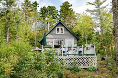 1025 Ashuelot Dr, Washington, NH 03280 exterior