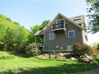 1973 Huntington Rd, Richmond, VT 05477 exterior