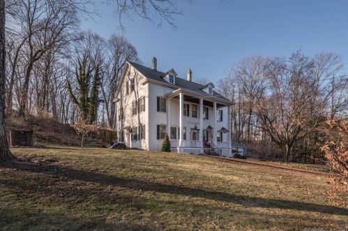 609 Shuttle Meadow Ave, New-Britain, CT 06052 exterior