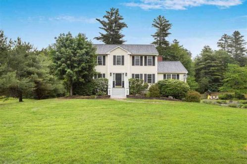 10 Harmony Rd, Deerfield, NH 03037 exterior