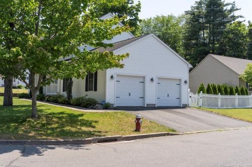 275 Wooster St, New Britain, CT 06052 exterior