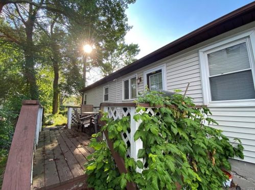 16 Benjamin St, Bristol, CT 06010 exterior