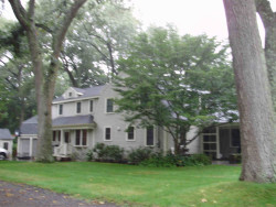 21 Dwhinda Rd, Newton, MA 02468 exterior