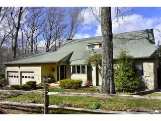 25 Hills Rd, Ivoryton, CT 06442 exterior