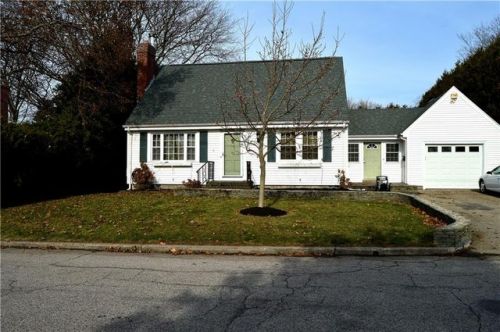 38 Fatima Dr, Warren, RI 02885 exterior