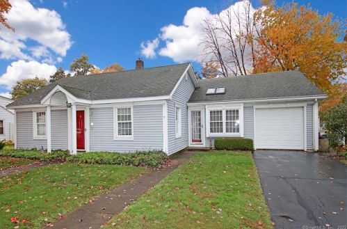 22 Allen Rd, North Haven, CT 06473 exterior