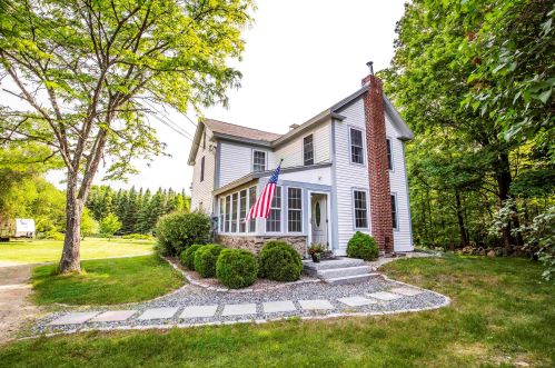 521 Drake Hill Rd, Strafford, NH 03884 exterior