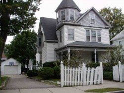 35 Newell Rd, Newton, MA 02466 exterior
