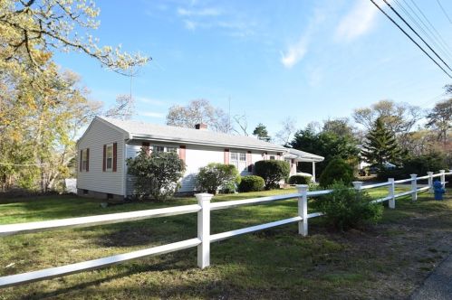 90 Long Pond Dr, Harwich, MA 02645 exterior
