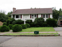 85 Moulton St, Newton, MA 02462 exterior