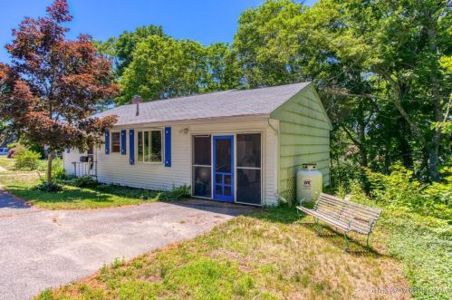 16 Sherman St, Boothbay Harbor, ME 04538 exterior