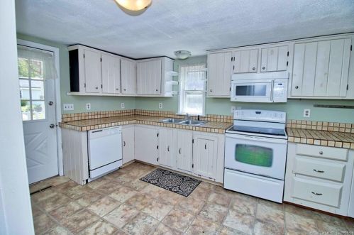 168 Reynolds Bridge Rd, Litchfield, CT 06787 exterior