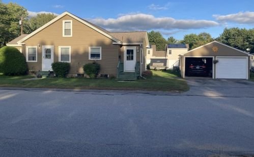 2 William St, Somersworth, NH 03878 exterior