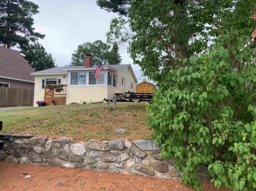 37 Kingsbury Dr, Milton, NH 03851 exterior