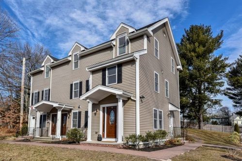 5 Odyssey Ln, Dedham, MA 02026 exterior