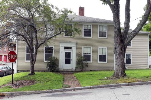 14 Union St, Hallowell, ME 04347 exterior