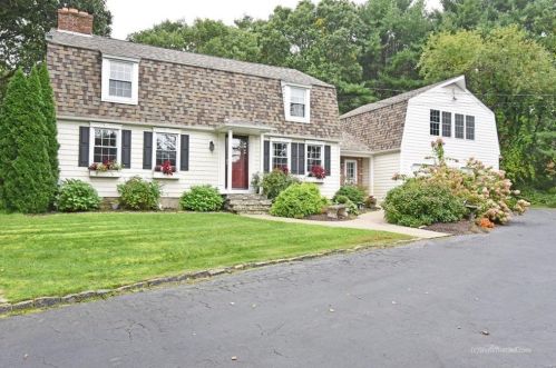 5 Maple Valley Rd, Coventry, RI 02816 exterior