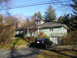 4 Gould Rd, Newton, MA 02468 exterior