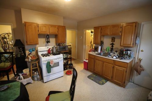 12 Carder St, Providence, RI 02904 exterior