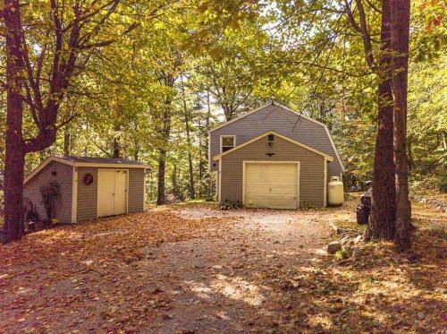 7 Birch Dr, Bennington, NH 03442 exterior
