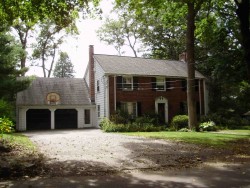 20 Kewadin Rd, Newton, MA 02468 exterior