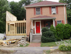 175 Parmenter Rd, Newton, MA 02465 exterior
