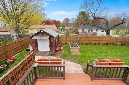 30 Delaware Ave, Cumberland, RI 02864 exterior