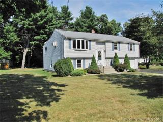 7 Walnut Tree Rd, Cromwell, CT 06416 exterior