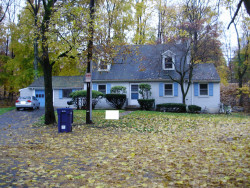 15 Cousens Cir, Newton, MA 02459 exterior