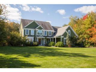 8 Seavey Pasture Rd, Stratham, NH 03885 exterior