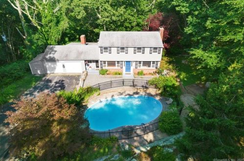 22 Riverview Dr, Lyme, CT 06371 exterior