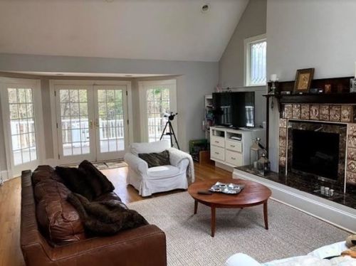 261 Merriam St, Weston, MA 02493 exterior