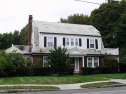 1830 Beacon St, Newton, MA 02468 exterior