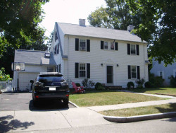 134 Fairway Dr, Newton, MA 02465 exterior