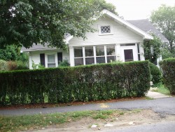 190 Parmenter Rd, Newton, MA 02465 exterior