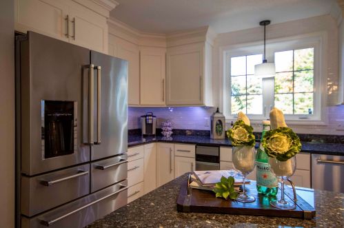 10 Ellsworth Ln, Pelham, NH 03076 exterior