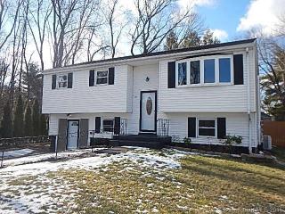18 Cindy Ln, Bloomfield, CT 06002 exterior