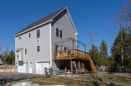 139 Spaulding Rd, Fremont, NH 03044 exterior