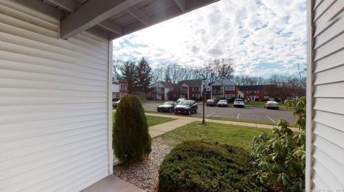 2 Concorde Way, Windsor Locks, CT 06096 exterior