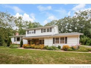 15 Sandra Dr, Branford, CT 06405 exterior