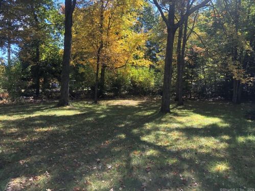 291 Newton Rd, Litchfield, CT 06778 exterior