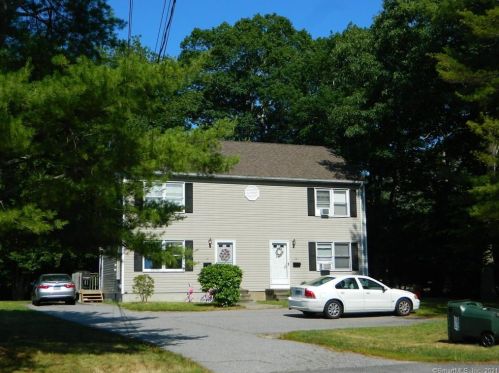 10 Ring Dr, Groton, CT 06340 exterior