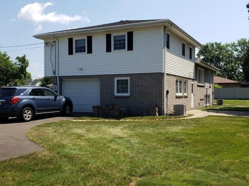 43 Gendreau St, Chicopee, MA 01020 exterior