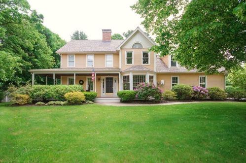 516 East St, Walpole, MA 02081 exterior