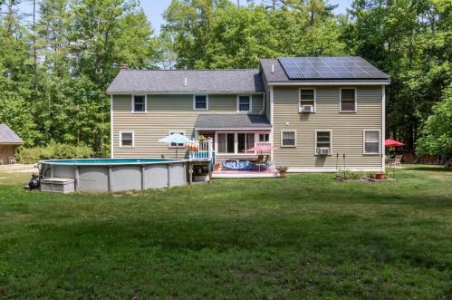 710 Penacook Rd, Contoocook, NH 03229 exterior